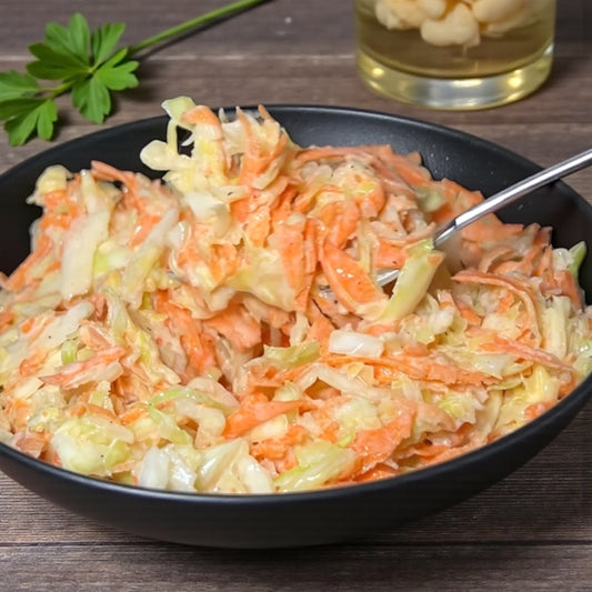 Krautsalat mit Joghurt-Senf-Dressing